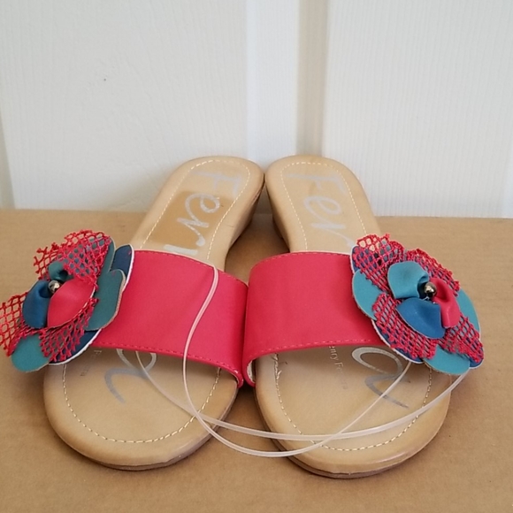 Women Sandels - Picture 3 of 3